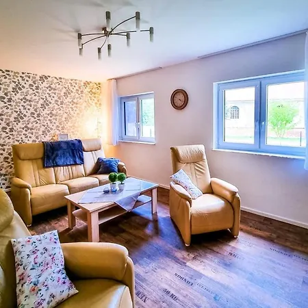 Zur Schlossruine 公寓 *