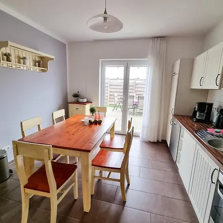 Zur Schlossruine 公寓