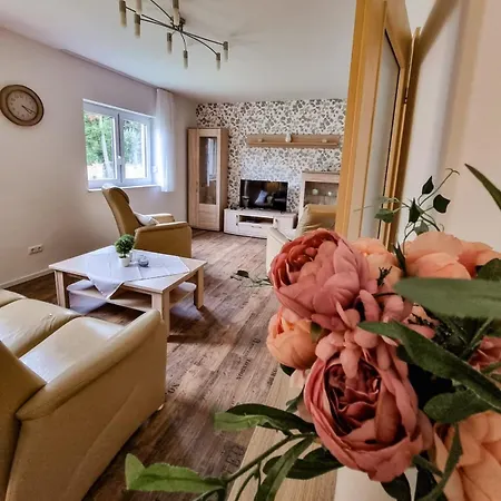 Zur Schlossruine Boldekow