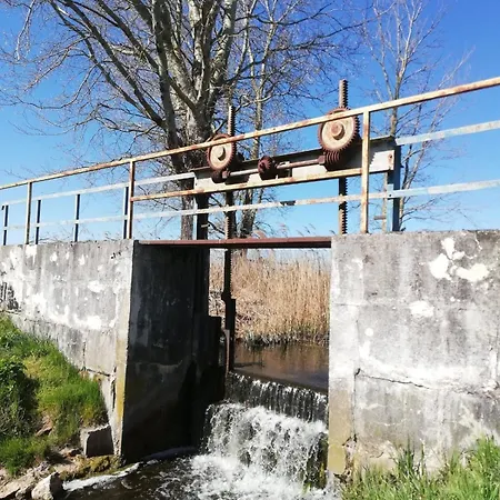 Zur Schlossruine * Boldekow